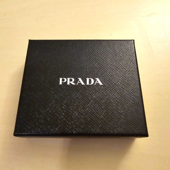 Prada empty box size 5.5"x4.5" - Picture 1 of 4